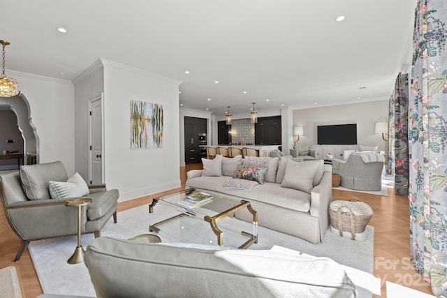 1625 Bibury Ln, Charlotte, NC 28211 - living area featuring crown molding, recessed lighting, and baseboards