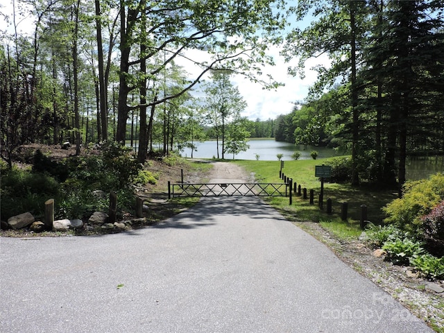 0 Swiss Pine Lake Dr, Spruce Pine, NC 28777