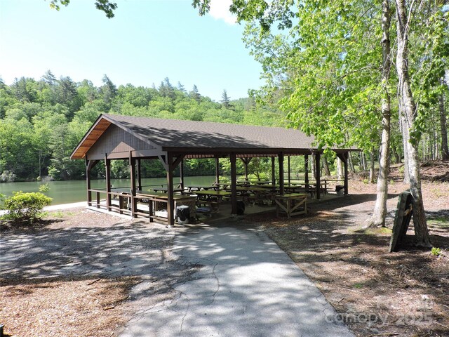 0 Swiss Pine Lake Dr, Spruce Pine, NC 28777