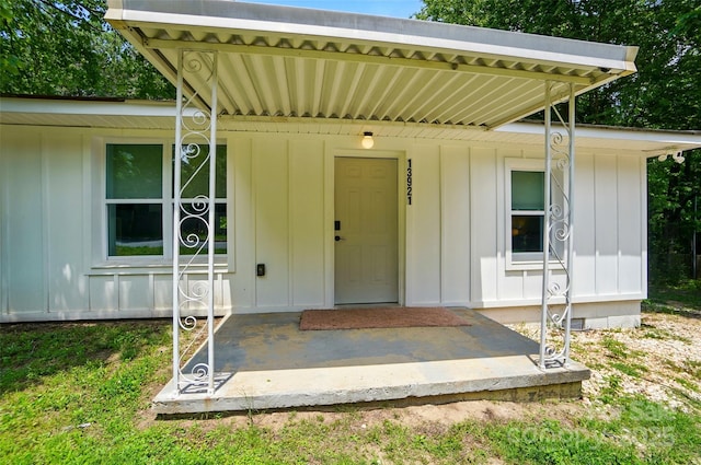 13821 David St, Huntersville, NC 28078 - entrance to property with board and batten siding
