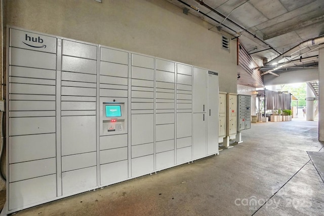 1315 E Blvd Unit 611, Charlotte, NC 28203 - view of community with a package area and mail area