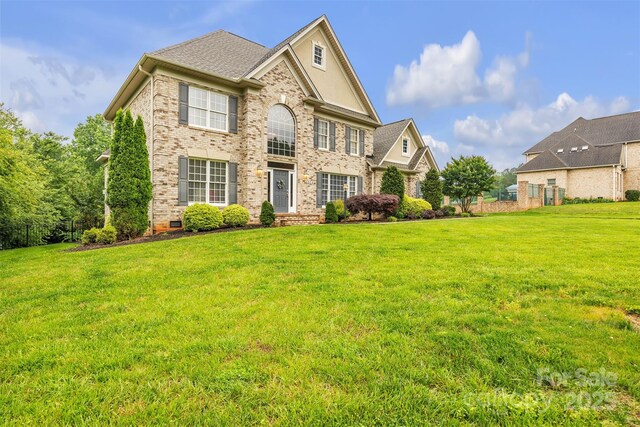 604 Gwendolyn Ct, Granite Falls, NC 28630 - view of front of property with a front lawn and brick siding