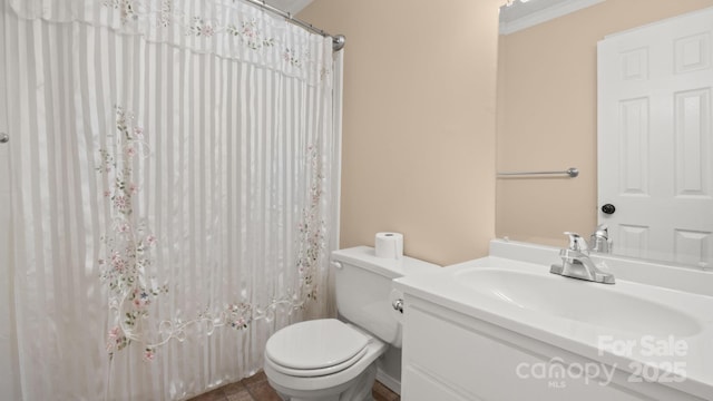 8321 Walkup Rd, Waxhaw, NC 28173 - full bath with vanity and crown molding