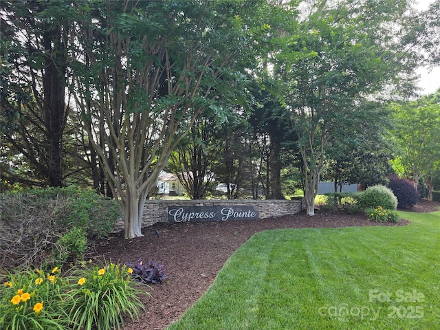 2563 Firethorn Ct, Gastonia, NC 28056 - view of green lawn