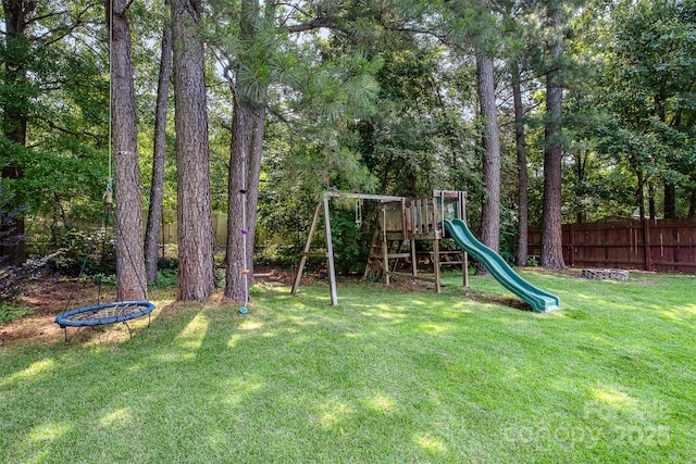 16121 Wrights Ferry Rd, Charlotte, NC 28278 - view of jungle gym