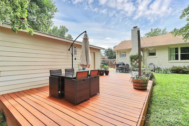 5929 Brookhaven Rd, Charlotte, NC 28210 - deck featuring outdoor dining space