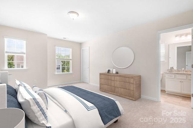 14611 Murfield Ct, Charlotte, NC 28278 - bedroom featuring light colored carpet, baseboards, and ensuite bathroom