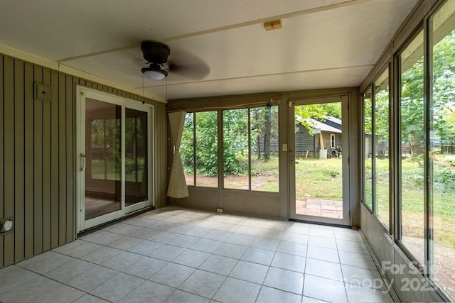5233 Great Wagon Rd, Charlotte, NC 28215 - unfurnished sunroom with a ceiling fan