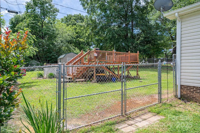 792 Carolina Mill Cir, Lincolnton, NC 28092 - view of yard featuring a gate and a wooden deck