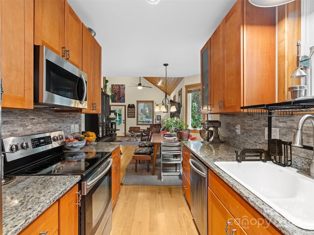 9 Reynolds Rd, Asheville, NC 28806 - photo 17