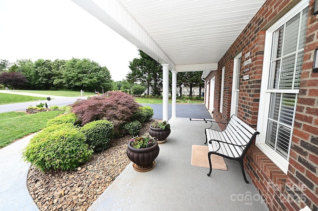 4646 River Run Cir, Hickory, NC 28602 - view of porch