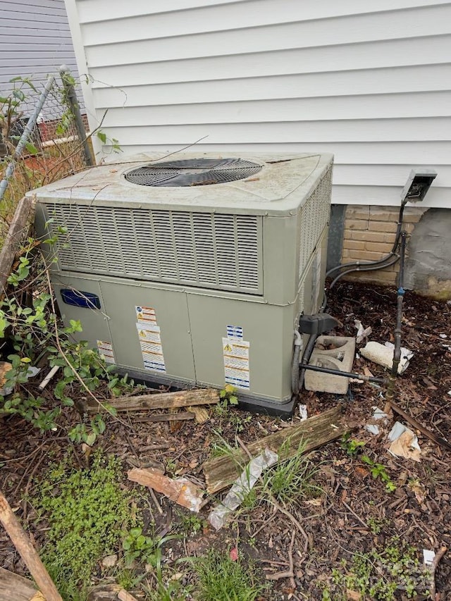 324 S Spruce St, Rock Hill, SC 29730 - exterior view of central AC unit
