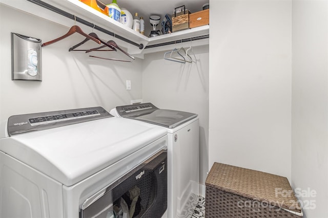 1621 Brookdale Ave, Charlotte, NC 28210 - laundry room featuring independent washer and dryer
