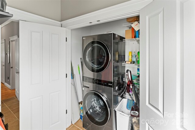 3007 Colonel Springs Way, Fort Mill, SC 29708 - laundry area featuring estacked washer and dryer