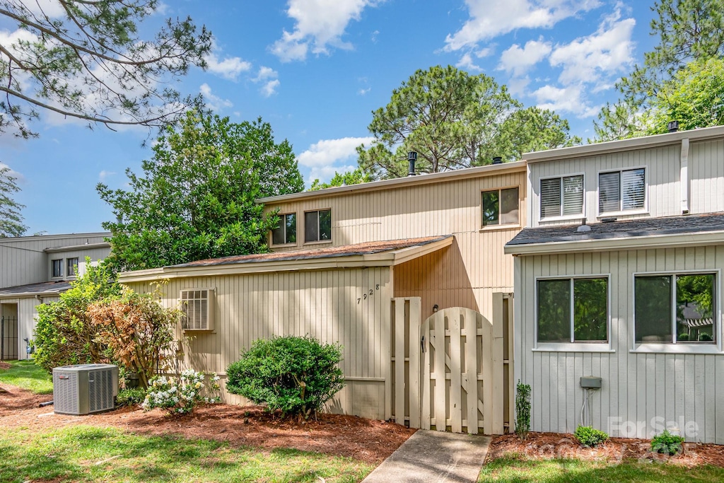 7928 Horse Chestnut Ln, Charlotte, NC 28277 - photo 1
