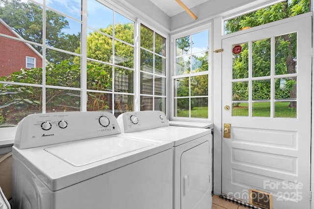 98 S Main St, Granite Falls, NC 28630 - laundry room featuring washing machine and dryer