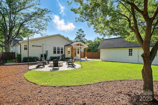 343 Melbourne Ct, Charlotte, NC 28209 - back of property featuring a patio