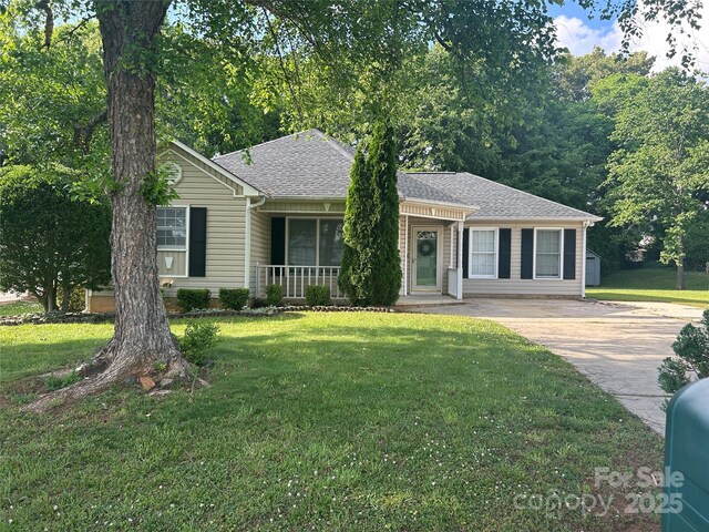1626 Riverglenn Ct, Rock Hill, SC 29732 - ranch-style home with a front yard, covered porch, driveway, and roof with shingles