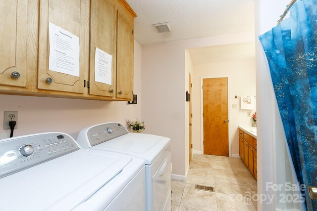 517 Powell St, Rock Hill, SC 29732 - washroom featuring washer and clothes dryer