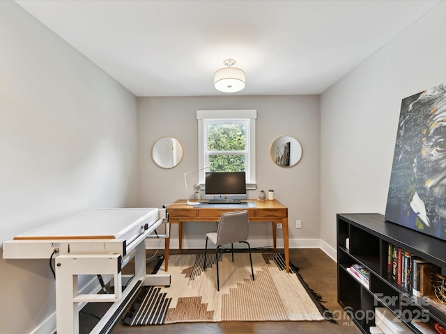 2517 Marlowe Ave, Charlotte, NC 28208 - office space with wood finished floors and baseboards