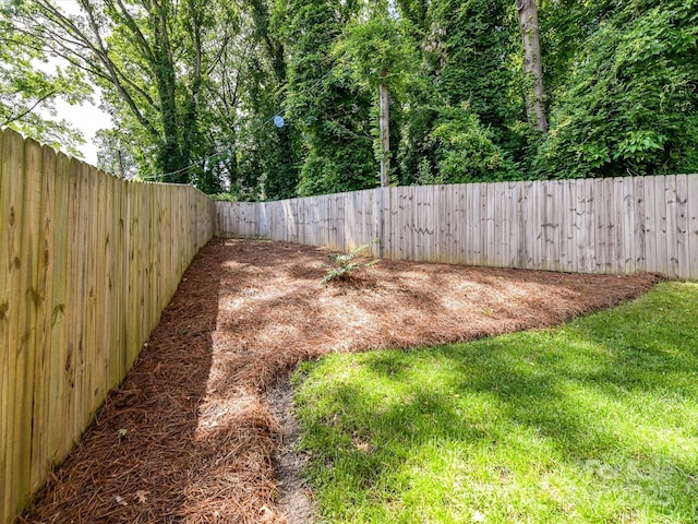 2517 Marlowe Ave, Charlotte, NC 28208 - view of fenced backyard