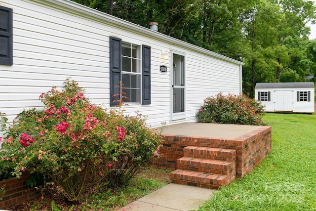 1884 Kensway Dr, Hudson, NC 28638 - property entrance featuring a yard