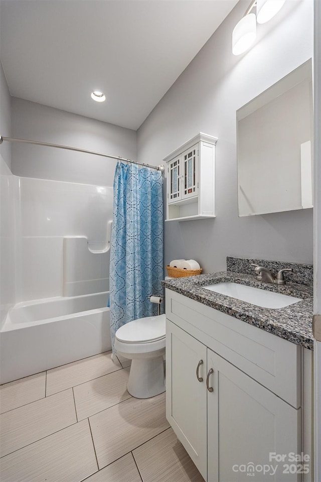 2146 Derby Ct, Morganton, NC 28655 - bathroom featuring toilet, vanity, and shower / bath combo