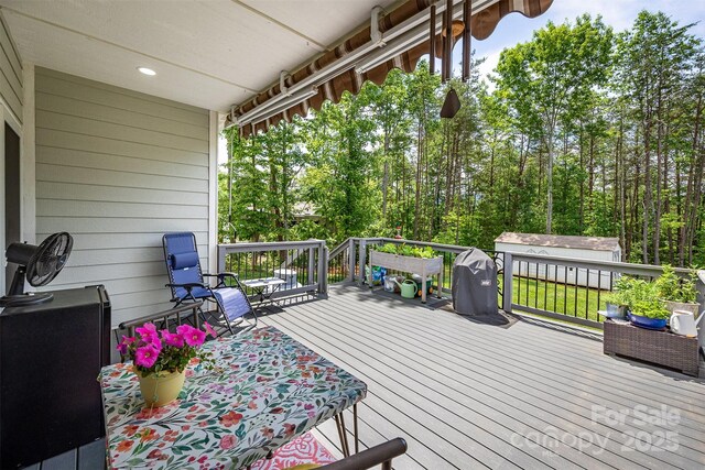 2146 Derby Ct, Morganton, NC 28655 - wooden terrace with an outdoor structure