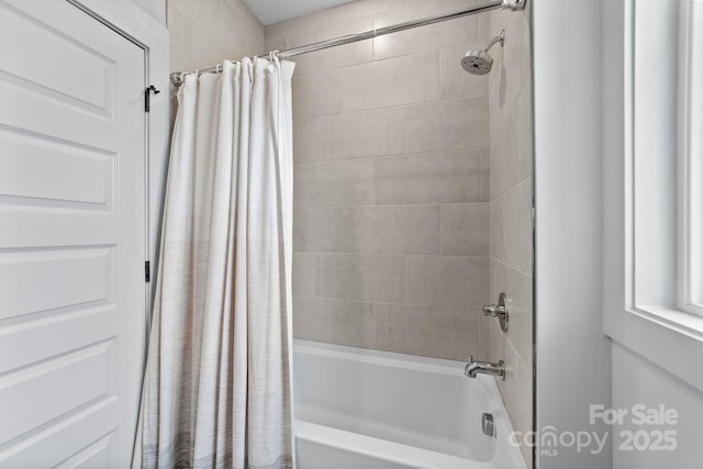 919 Cityscape Dr, Charlotte, NC 28205 - full bath featuring shower / tub combo
