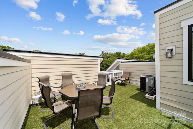 919 Cityscape Dr, Charlotte, NC 28205 - view of green lawn featuring central AC
