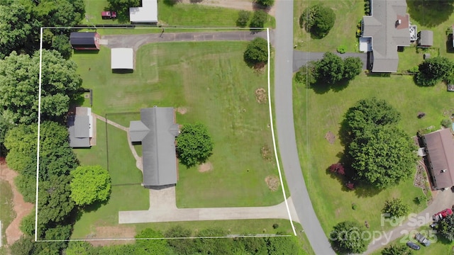 7869 Cherry Point Dr, Denver, NC 28037 - aerial view of property and surrounding area with property boundaries highlighted