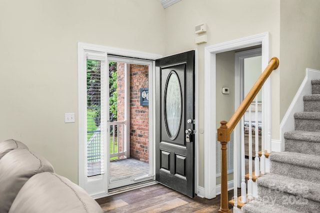 7255 Orchard Path Dr, Clemmons, NC 27012 - foyer entrance featuring wood finished floors, stairway, and baseboards