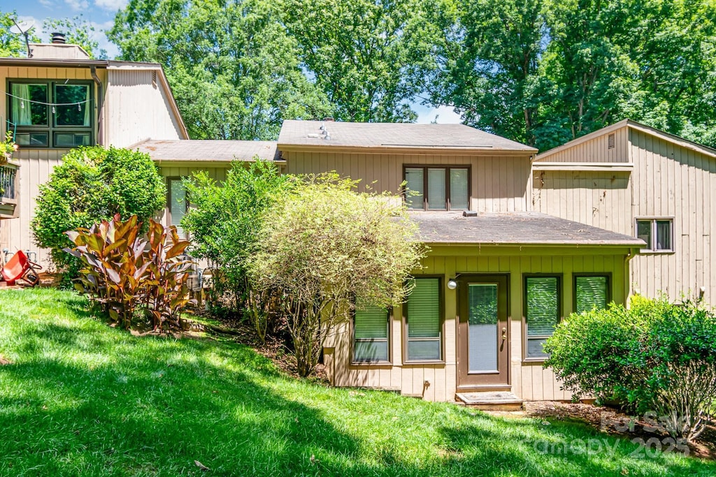 4025 Ivystone Ct, Charlotte, NC 28277 - view of front facade featuring a front lawn and a chimney