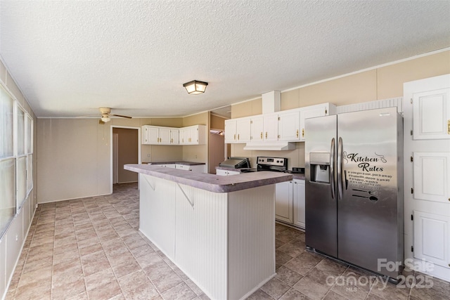 3585 Woodstream Dr, Maiden, NC 28650 - kitchen featuring stainless steel appliances, under cabinet range hood, a ceiling fan, a kitchen island, and washer / dryer