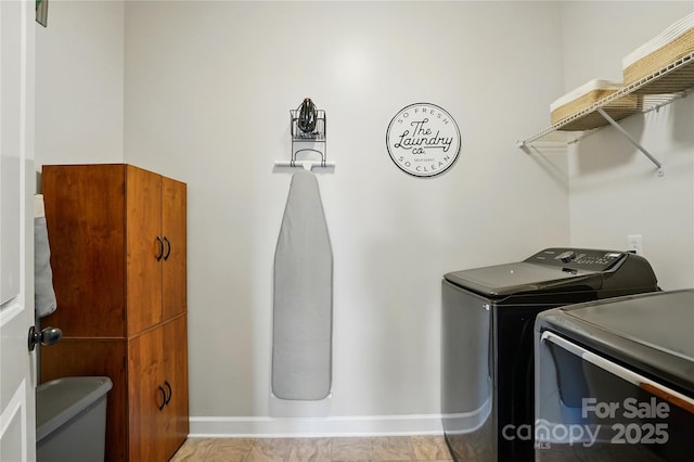 1478 Imperial Ct, York, SC 29745 - laundry room with washing machine and dryer and baseboards