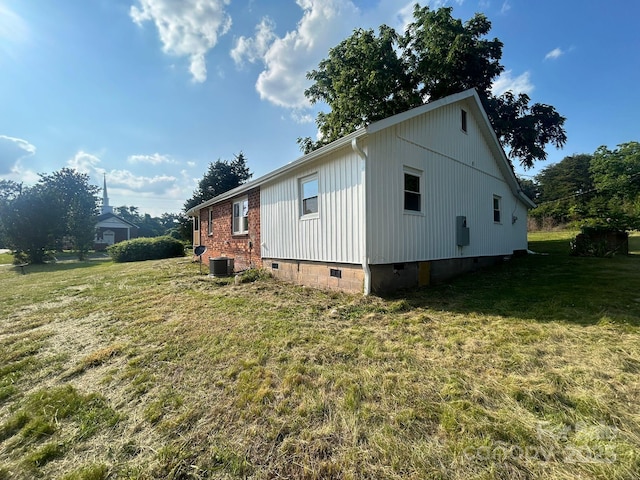 360 Ledbetter Rd, Spindale, NC 28160 - view of side of home with crawl space, a lawn, and central AC