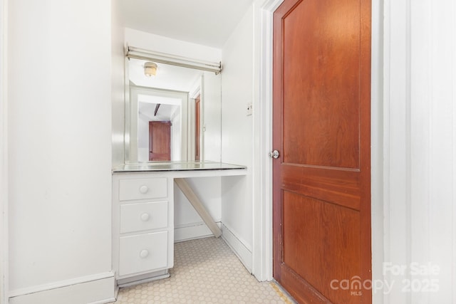 1400 Matheson Ave, Charlotte, NC 28205 - corridor with baseboards