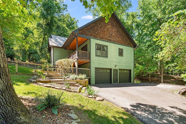 6 Woodland Rd W, Asheville, NC 28806 - view of front of home with driveway and an attached garage