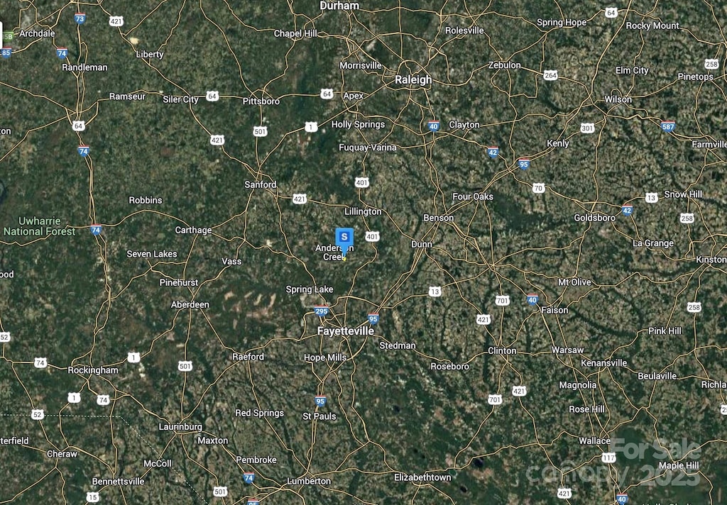 600 Mills House Ln, Spring Lake, NC 28390