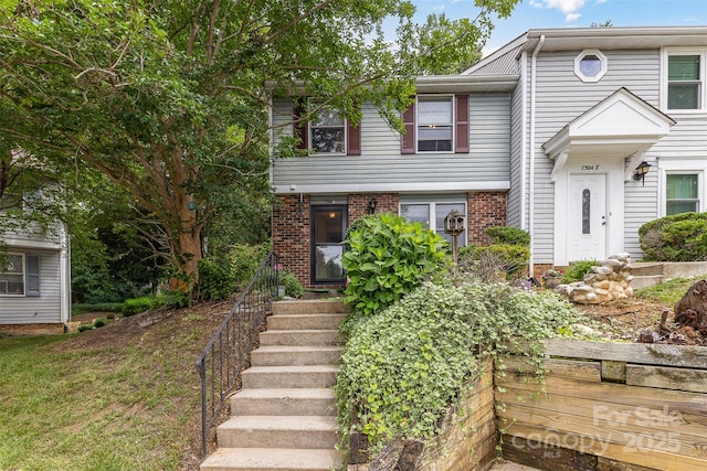 7304 Pebblestone Dr, Charlotte, NC 28212 - photo 1