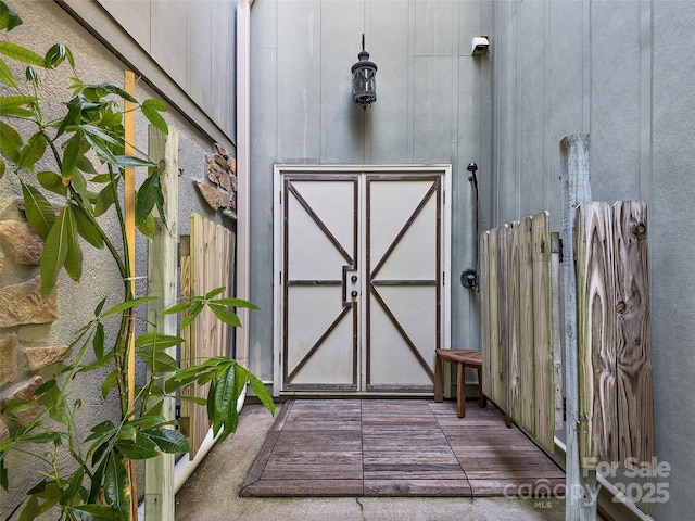 92 Island View Ct, Mill Spring, NC 28756 - view of doorway to property