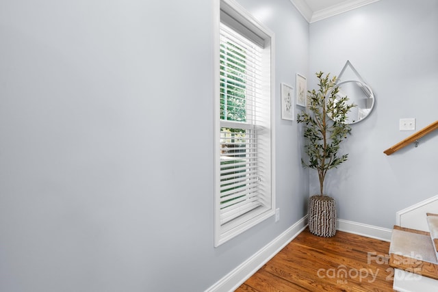 1067 33rd Avenue Loop NE, Hickory, NC 28601 - detailed view of ornamental molding, wood finished floors, and baseboards