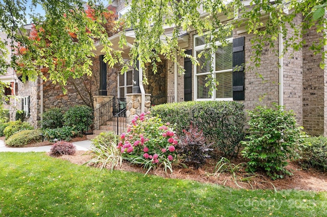 3204 Mcpherson St, Waxhaw, NC 28173 - view of front of property featuring a front yard and stone siding