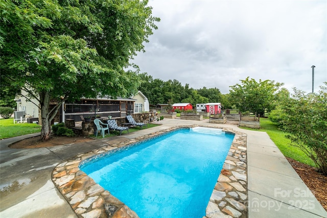 2310 Gill Jordan Rd, Chester, SC 29706 - outdoor pool with a patio area