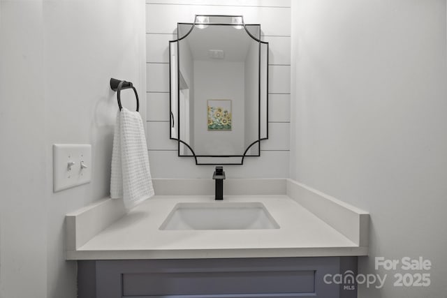 2577 Bonnybrook Cir, Rock Hill, SC 29732 - bathroom featuring vanity