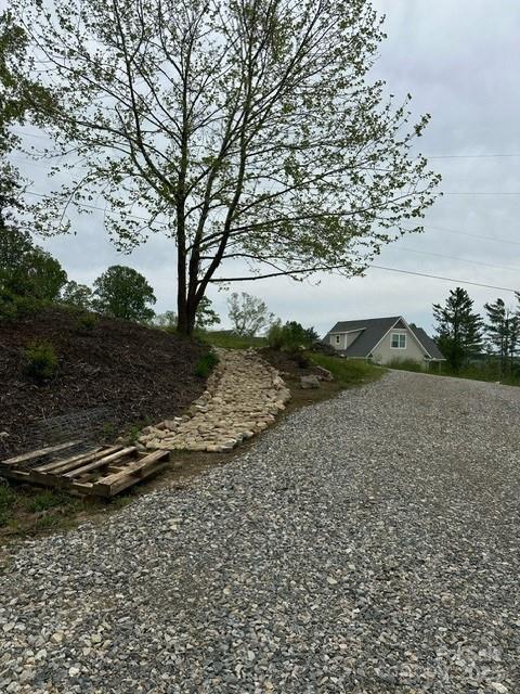 623 Overlook Dr, Spruce Pine, NC 28777 - view of yard