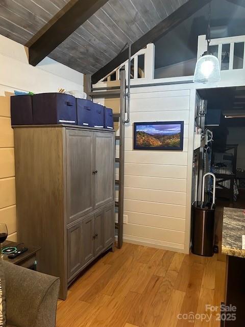 623 Overlook Dr, Spruce Pine, NC 28777 - detailed view of wood finished floors