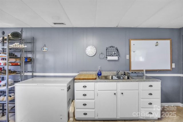1 Plaza Dr, Granite Falls, NC 28630 - bathroom featuring vanity