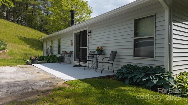 559 Mouth Of Silas Creek Rd, Lansing, NC 28643 - view of patio