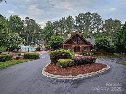 5487 Back Shore Dr, Granite Falls, NC 28630 - view of home's community with driveway